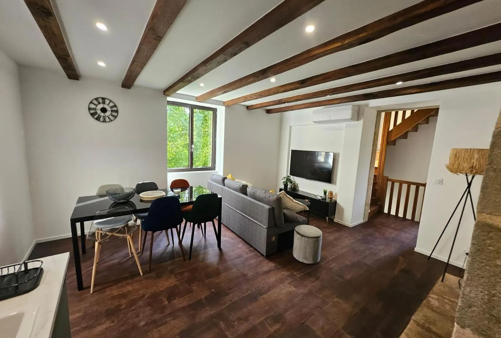 Charmante Maisonette Du Lot Renovee Avec Balneo Latouille-Lentillac 0*,  France