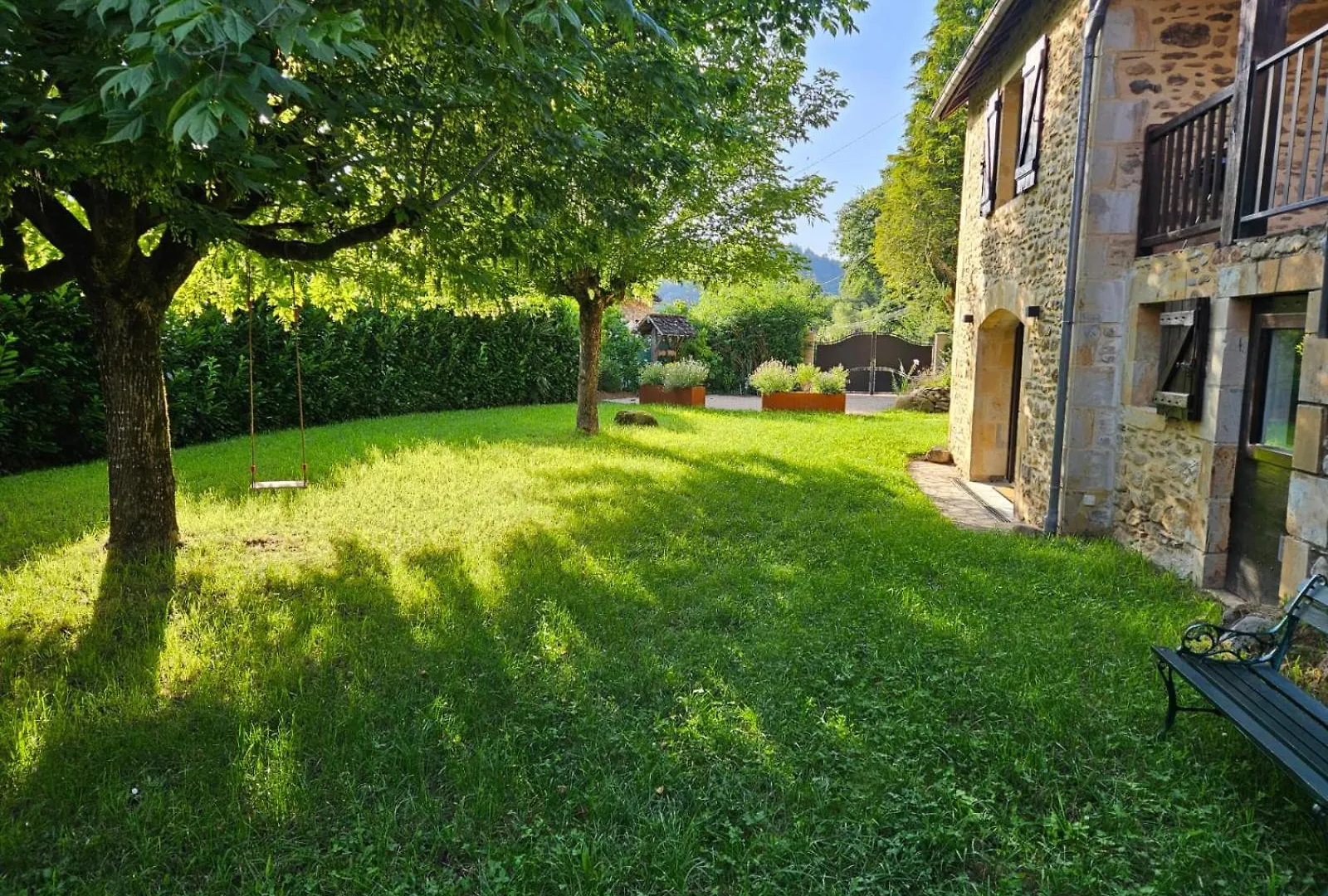 Charmante Maisonette Du Lot Renovee Avec Balneo Latouille-Lentillac 0*,